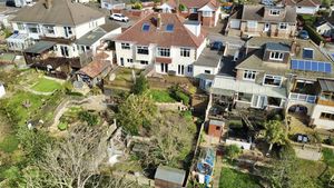 Rear Aerial- click for photo gallery